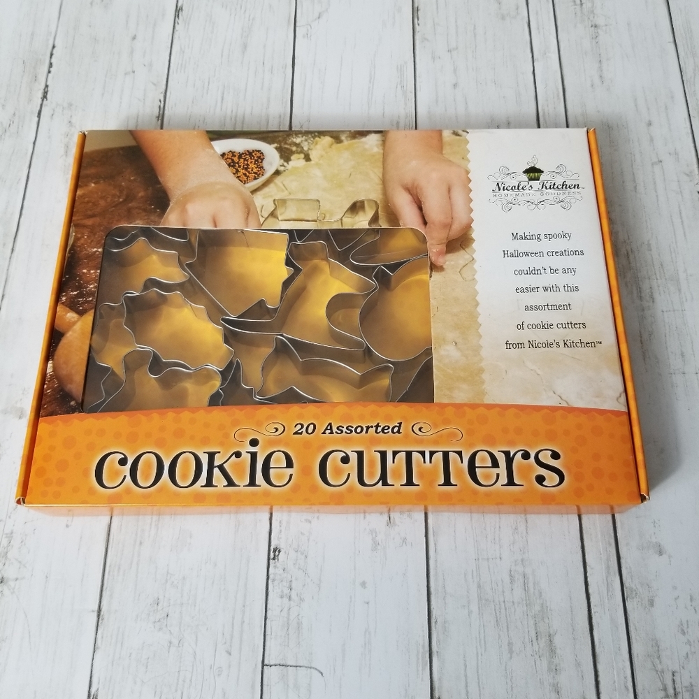 Nicole's Kitchen Halloween Cookie Cutters NEW